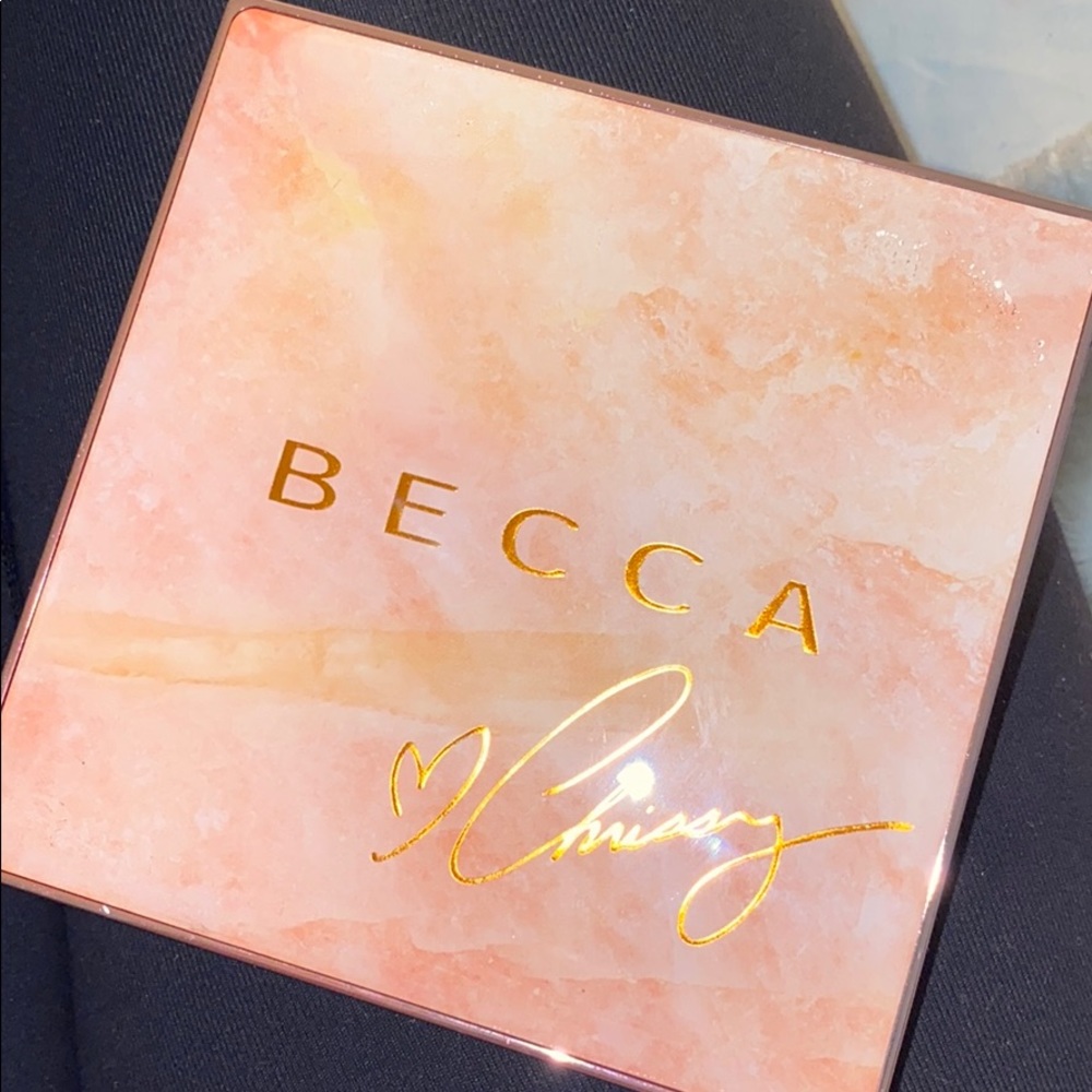 Becca x Chrissy Glow face pallete- never used